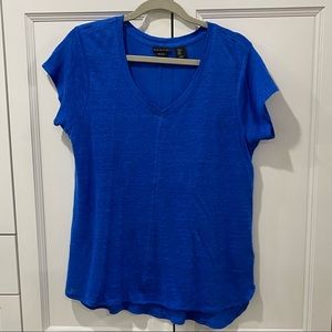 Loose fitting short sleeved top